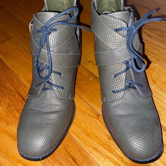 Shoe Cult by Nasty Gal Ankle Boots - Picture 2 of 6